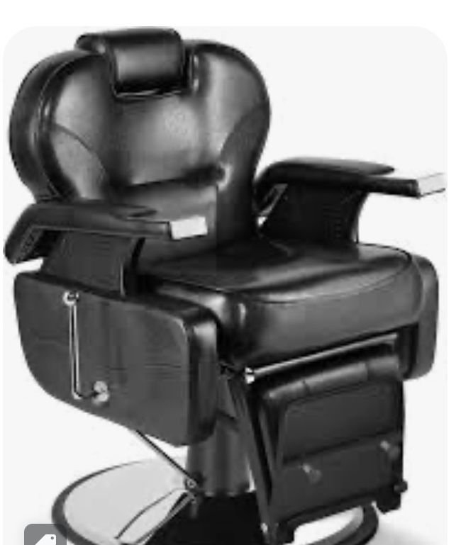 6 Barber Chairs