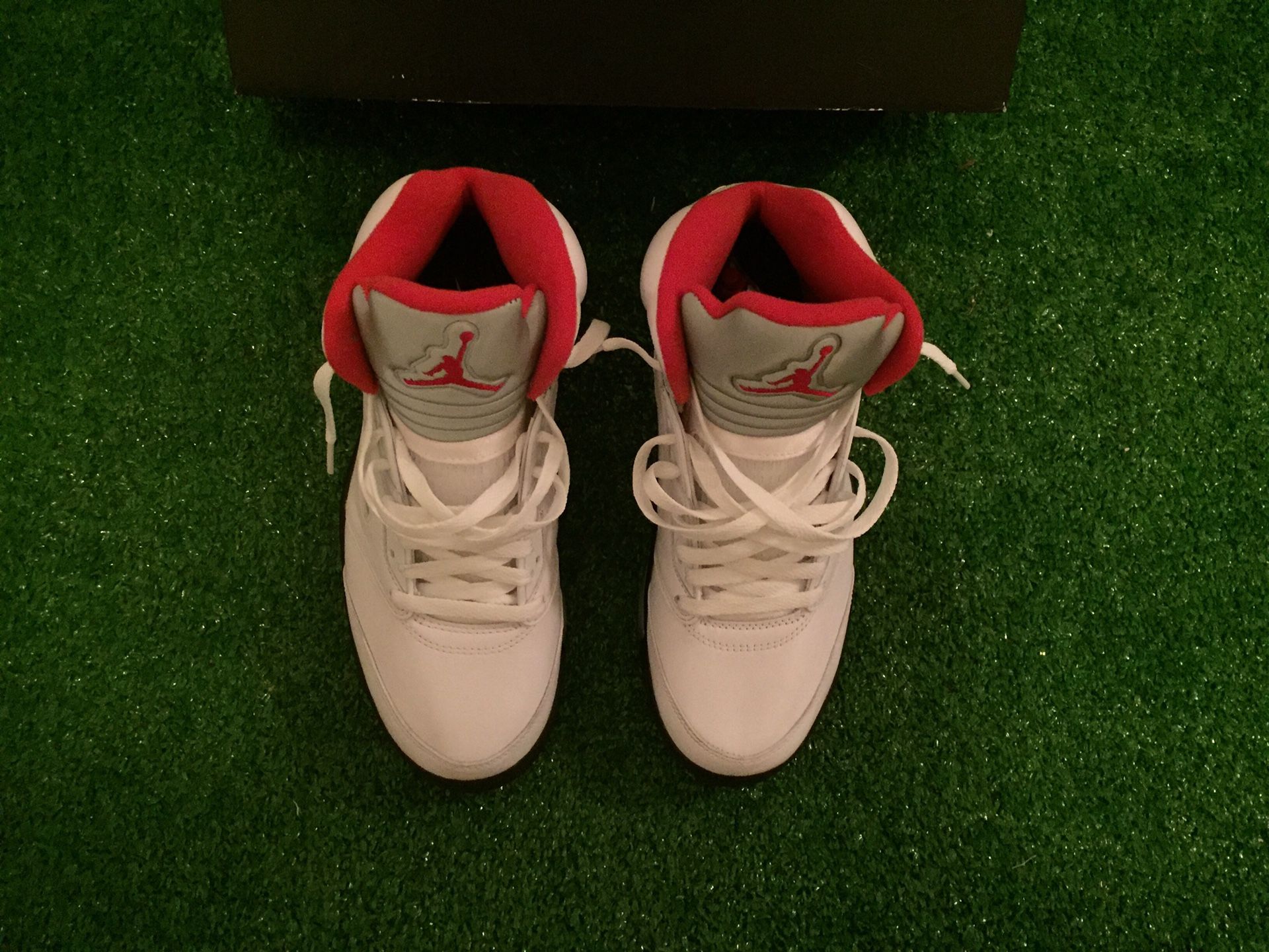 Jordan Fire Red Silver Tongue (Deadstock Size
