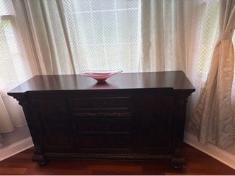 Dining Pedestal