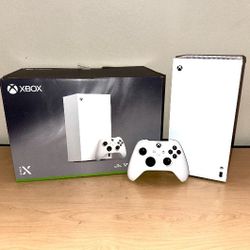 Series X 1TB SSD Home Console - Black - With Controllers & games