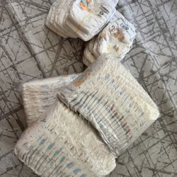  Huggies Size 1 Little Snugglers Diapers 96 Count