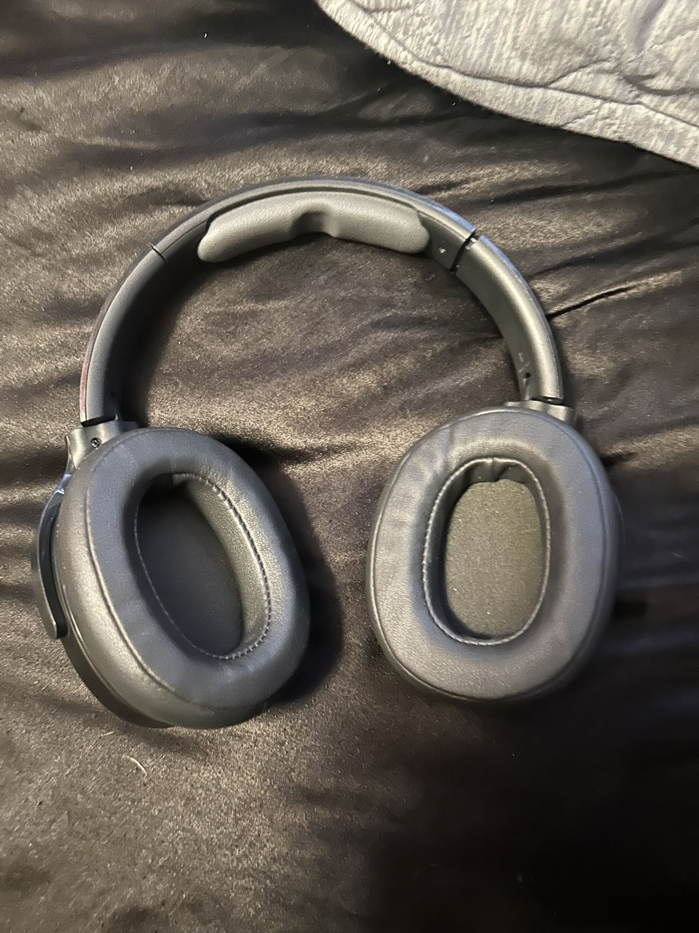 Skullcandy Headphones 