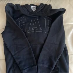 Kids gap sweater medium