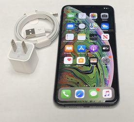 iPhone XS Max 64GB Factory Unlocked-Space Gray