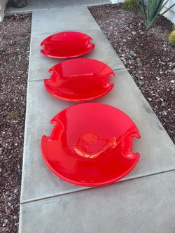 AVALANCHE 26" SAUCER SLED Red ( $35 each ) BRAND NEW / made in Canada