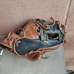 Mizuno 11.75 Glove 