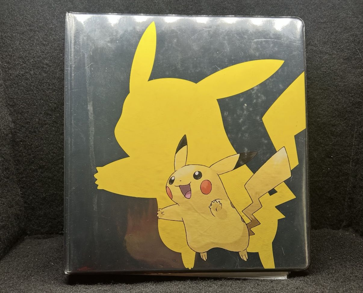 900 Cards Pokémon Binder