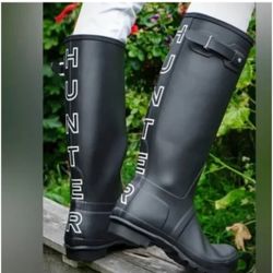 Women’s size 8 Hunter Rain Boots