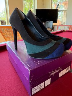 Women’s stylish heels, sz 9