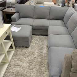 Couch / Sectional