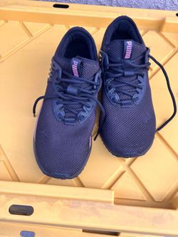 Women Size 10 Sneaker