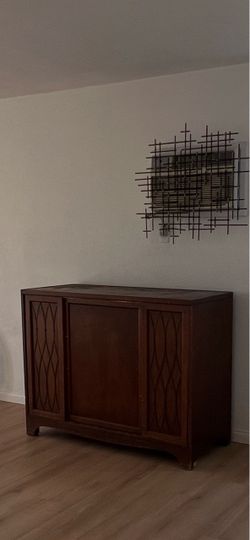 Dresser/Buffet - Vintage