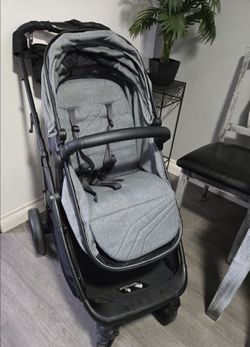 Mompush
Wiz Stroller