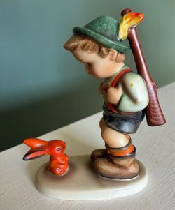 Goebel M.I Hummel - Sensitive Hunter # 6/0 West Germany Vintage mid century