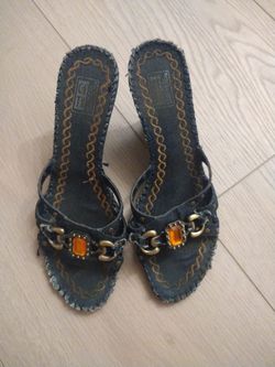 Blue sandals size 7