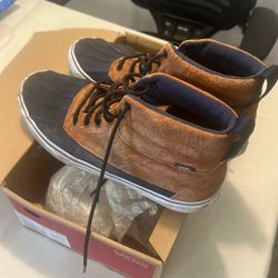 Men’s Vans, High Top, Unique And Rare Worn Twice.
