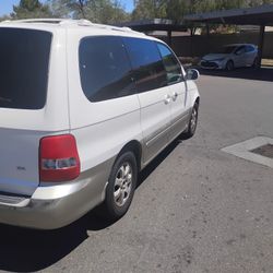 2004 KIA Sedona