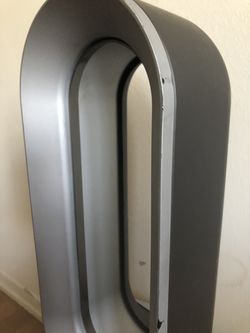 Dyson Pure Hot And Cool HEPA Air Purifier Fan And Heater With Remote, HP01.   Item is in used - good condition .   40 percent of filter life left .    Thumbnail