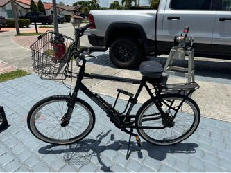 Jamis Boss Cruiser Bicycle (+ Basket, Rack, U-Lock)