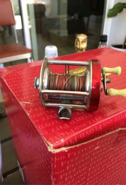 J.C. Higgins Model 535.39660 Fishing Reel