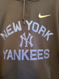 Nike New York Yankees Navy Dri Fit Therma Pullover Hoodie Men s