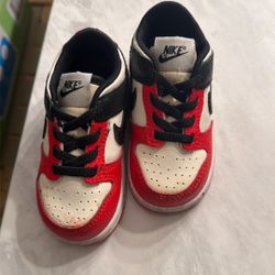 Nike / Red Toddler Shoes - 6T
