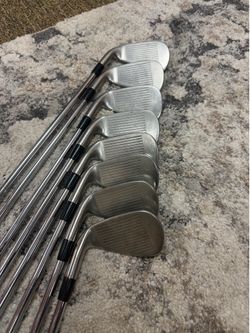 Titleist 714 AP1 Irons