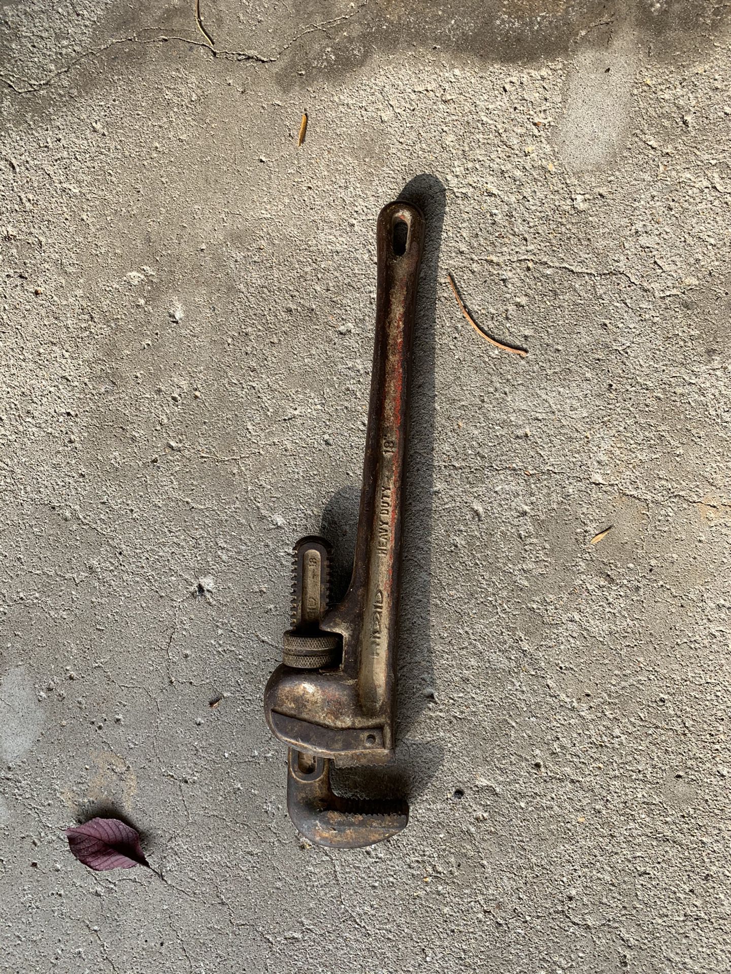 RIDGID 18” pipe wrench