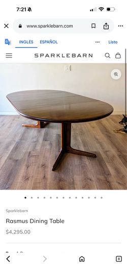 Ramus dining table