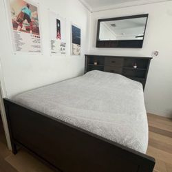 Bed frame With mirror
