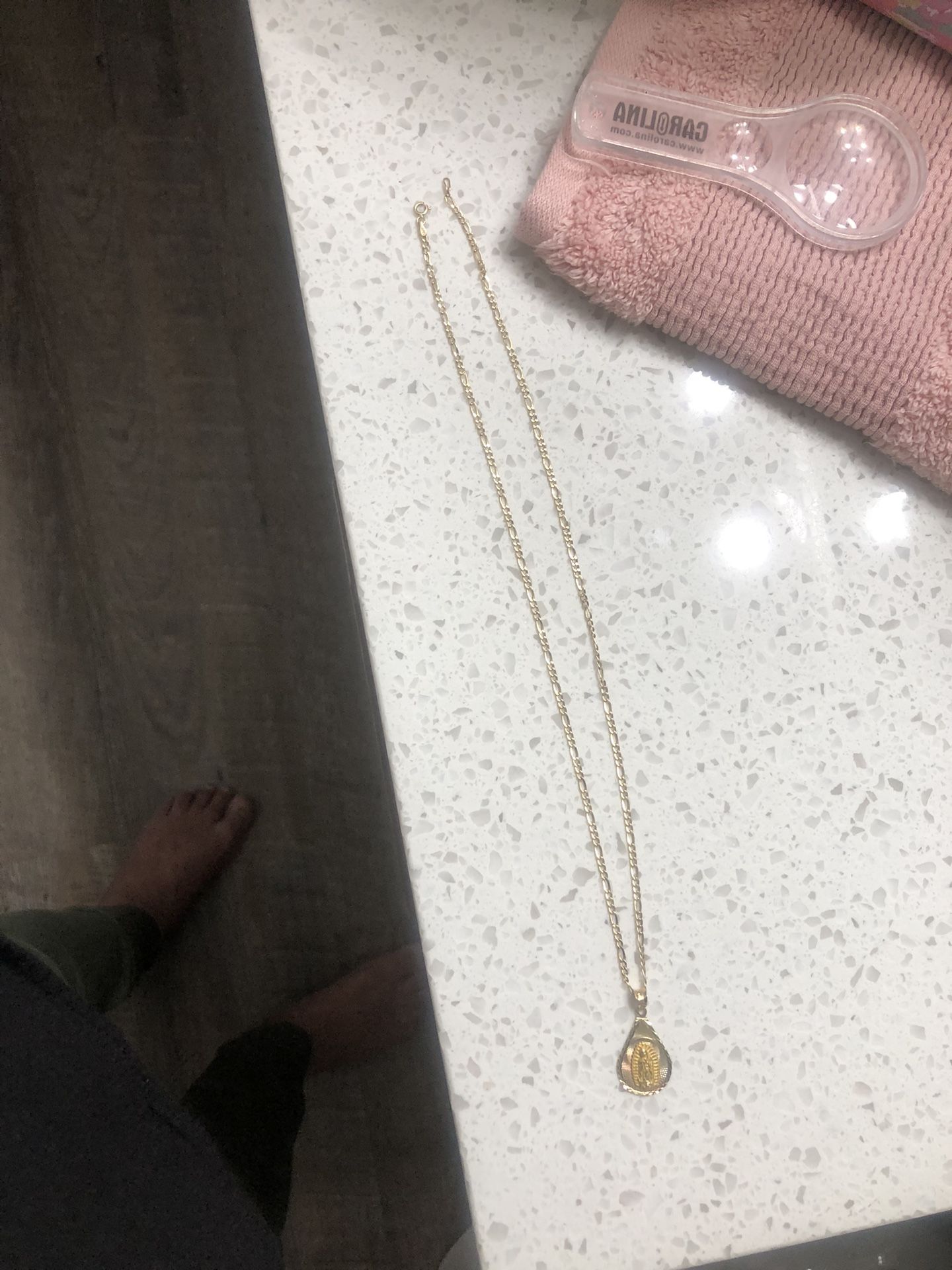 14 Kt Real Gold Necklace With Pendant
