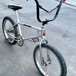 OLD SCHOOL OPEN ROAD HUFFY PRO THUNDER BMX BIKE