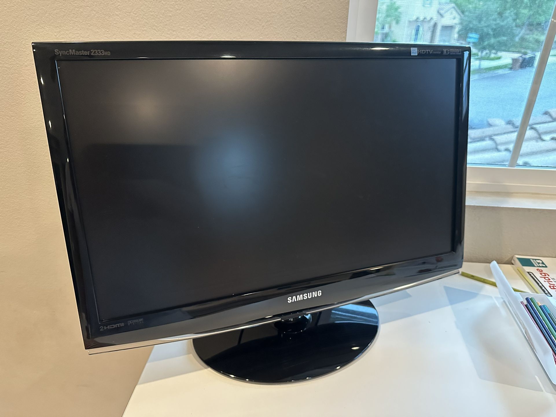 23” Samsung Monitor