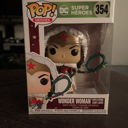 Funko Pop DC SuperHeroes 354: Wonder Woman with string Light Lasso