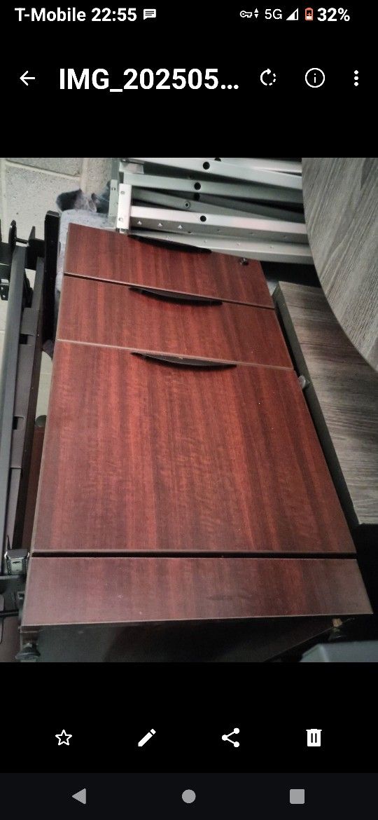 Cherry 3 Drawer File Cabinwt Locking Wood
