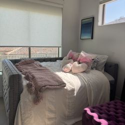 Knightsbridge Grey Tufted Full Size Daybed With Twin Trundle
