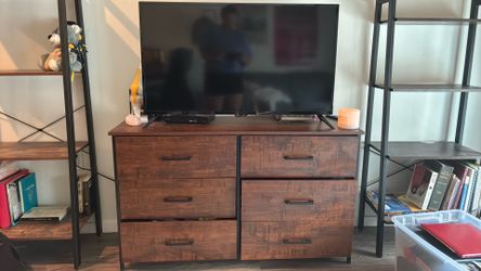 Smart tv with dresser or sold separate!