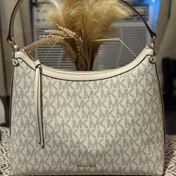 Michael Kors Lg Hobo Bag