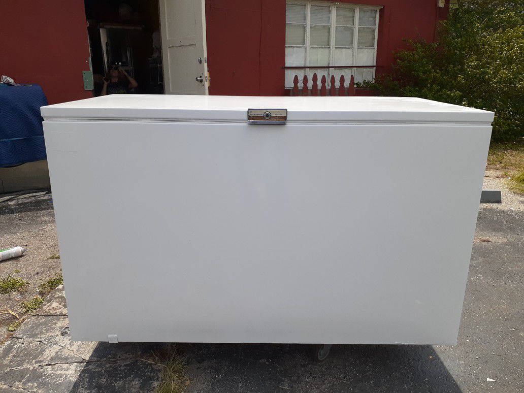 24 cubic feet chest freezer with wheels completely refurbished with warranty