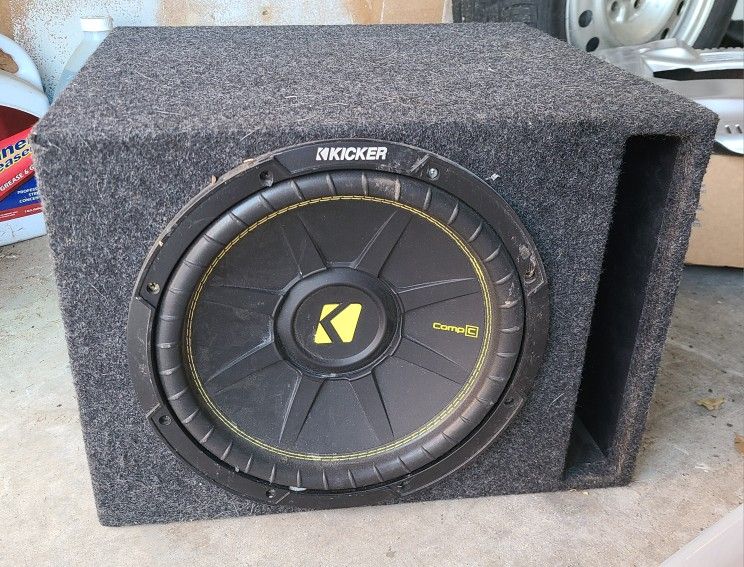 Kicker CompC subwoofer with enclosure