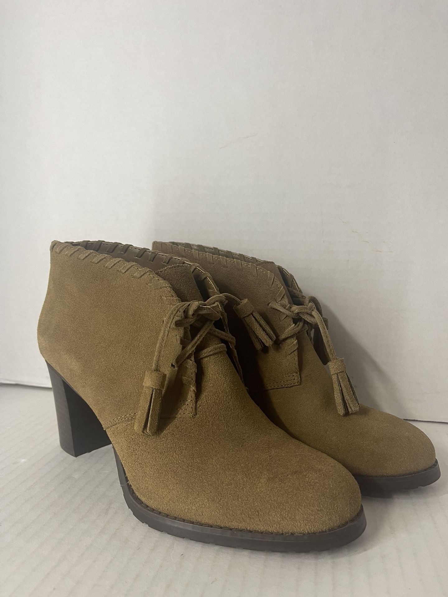 Ralph Lauren Womens Size 8 B Brown Suede Ankle Boots