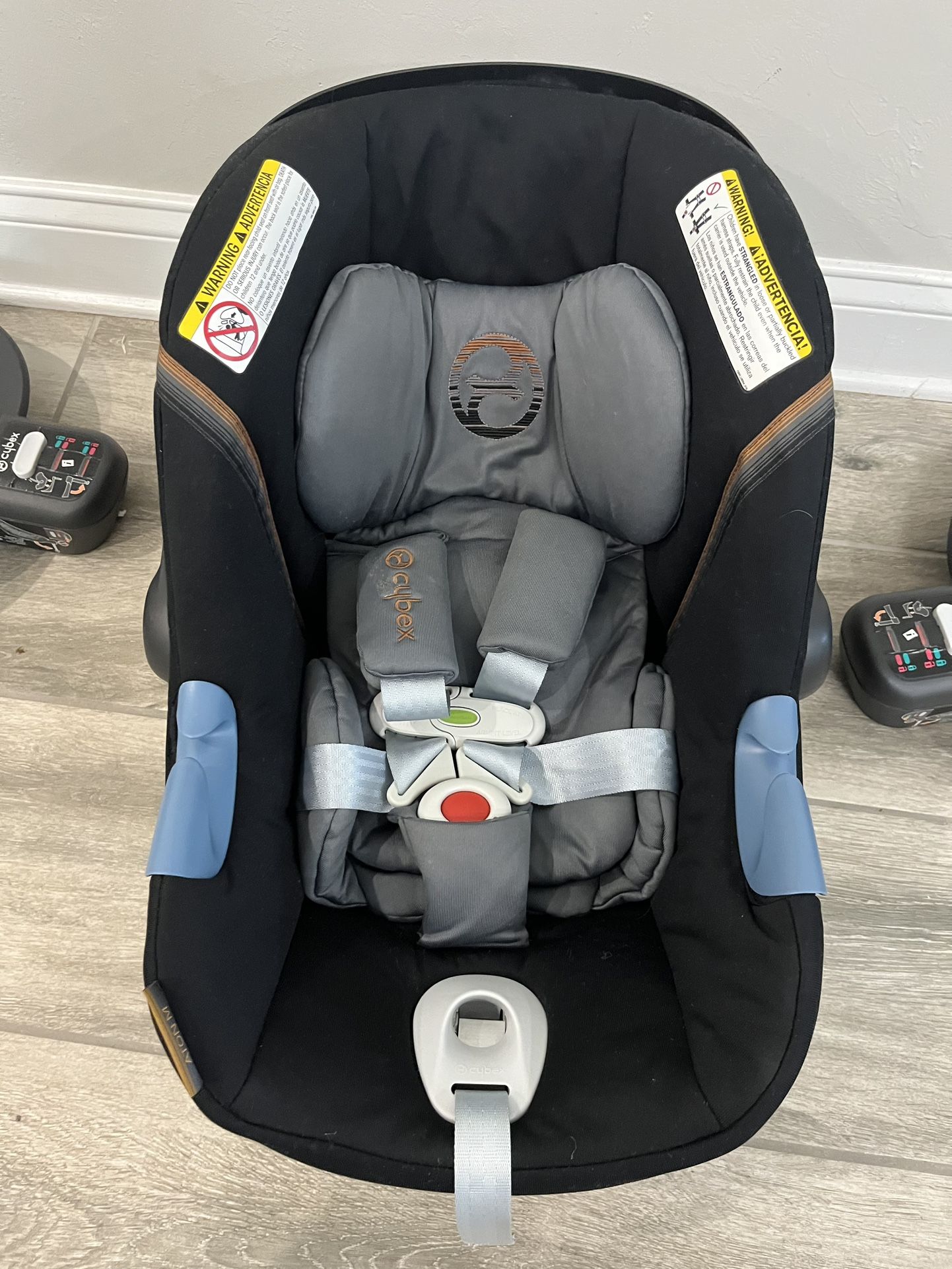 Cybex Anton M Safelick Base Sensor safe