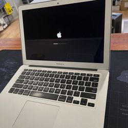 Apple MacBook AIR 13” Core i7 8GB 500GB SSD OS MONTEREY Fully Functional