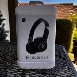 Beats Solo 4