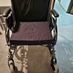  Wheelchair: Invacare Tracer IV Heavy-Duty Bariatric- 