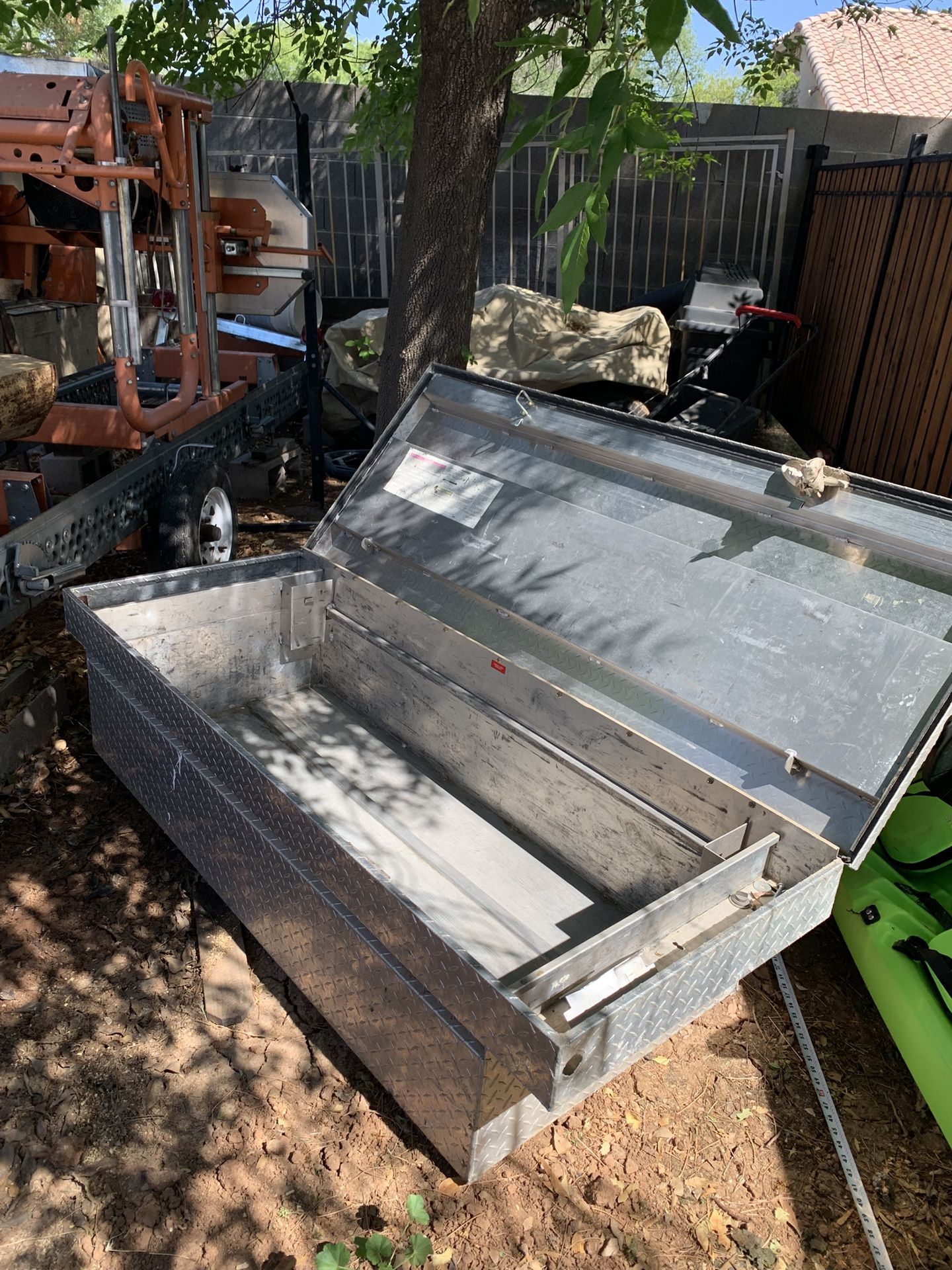 Truck toolbox