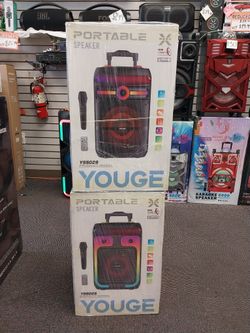 Altavoz portátil con control remoto y micrófono $99