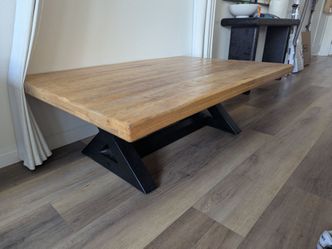 Beautiful wood coffee table 54"x36"