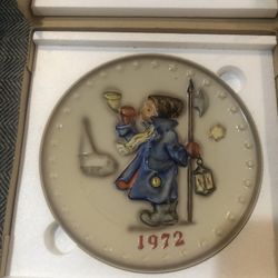 Hummel Goebel Vintage Collectible 1972 Germany Plate 