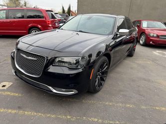 2016 Chrysler 300C